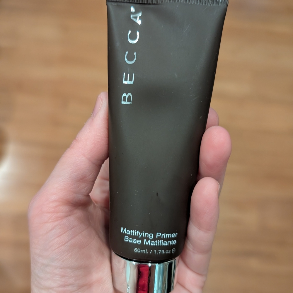 BECCA Mattifying Primer in Brown Tube